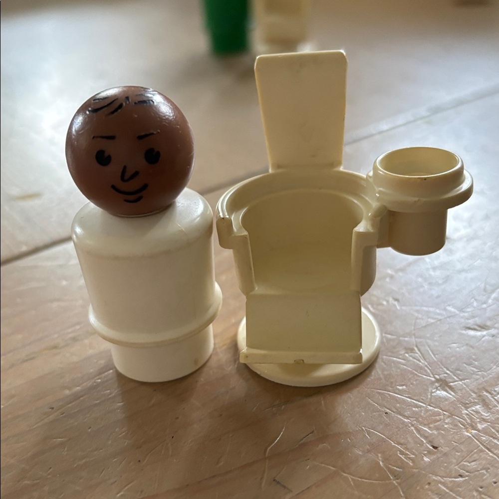 Fisher Price Vintage Barber & Dentist - Picture 3 of 9
